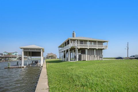 A home in Crystal Beach