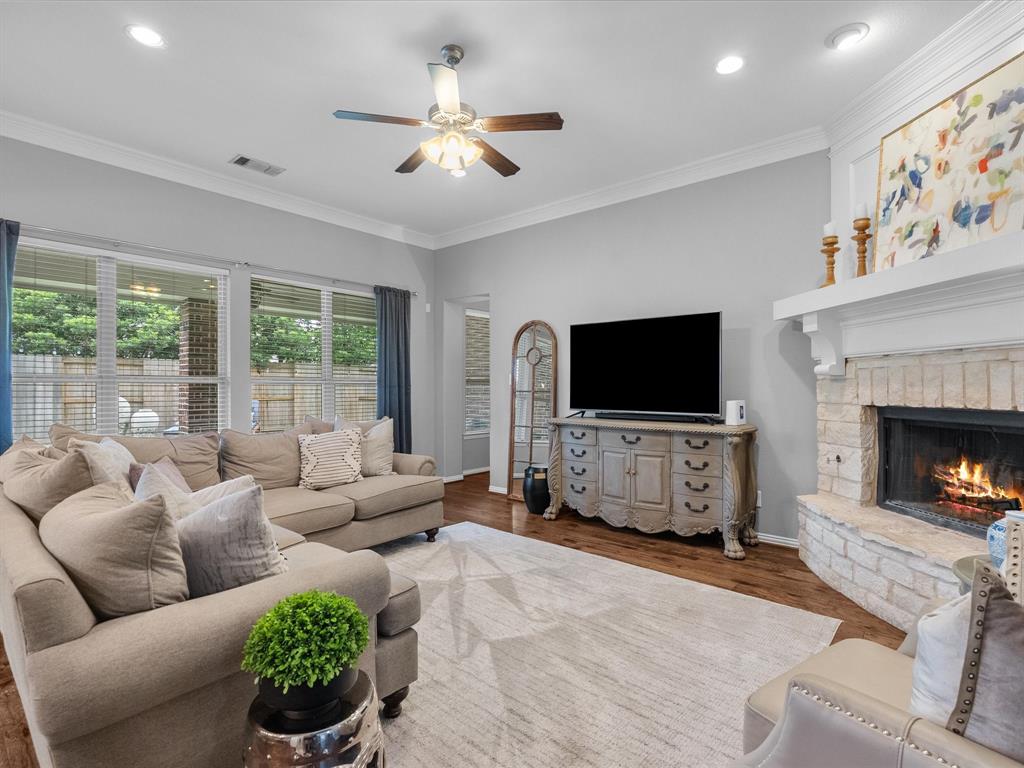 904 Cozy Hollow Court, Friendswood, Texas image 17
