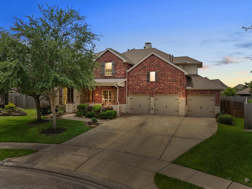 904 Cozy Hollow Court, Friendswood, Texas image 1