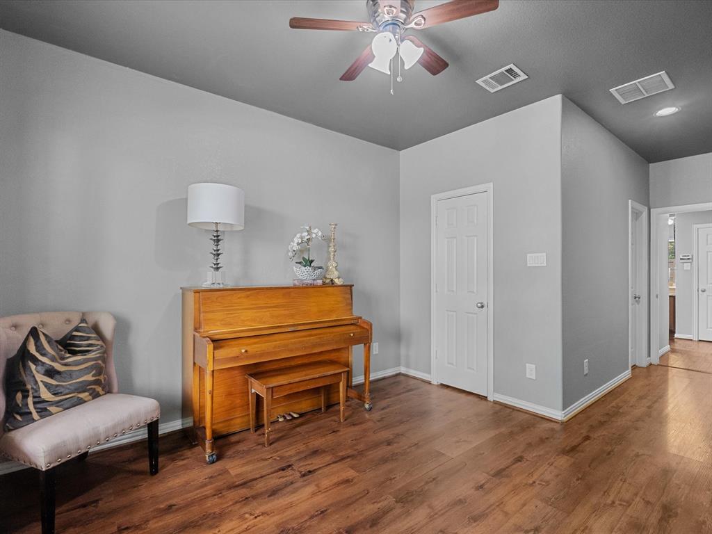 904 Cozy Hollow Court, Friendswood, Texas image 31