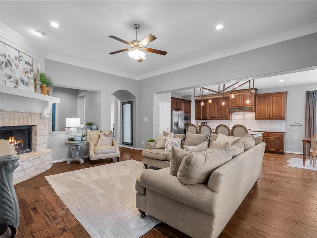 904 Cozy Hollow Court, Friendswood, Texas image 18