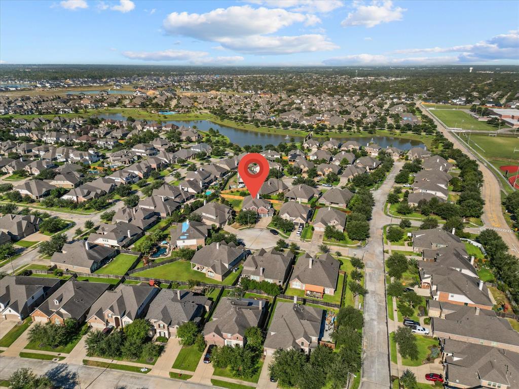 904 Cozy Hollow Court, Friendswood, Texas image 49