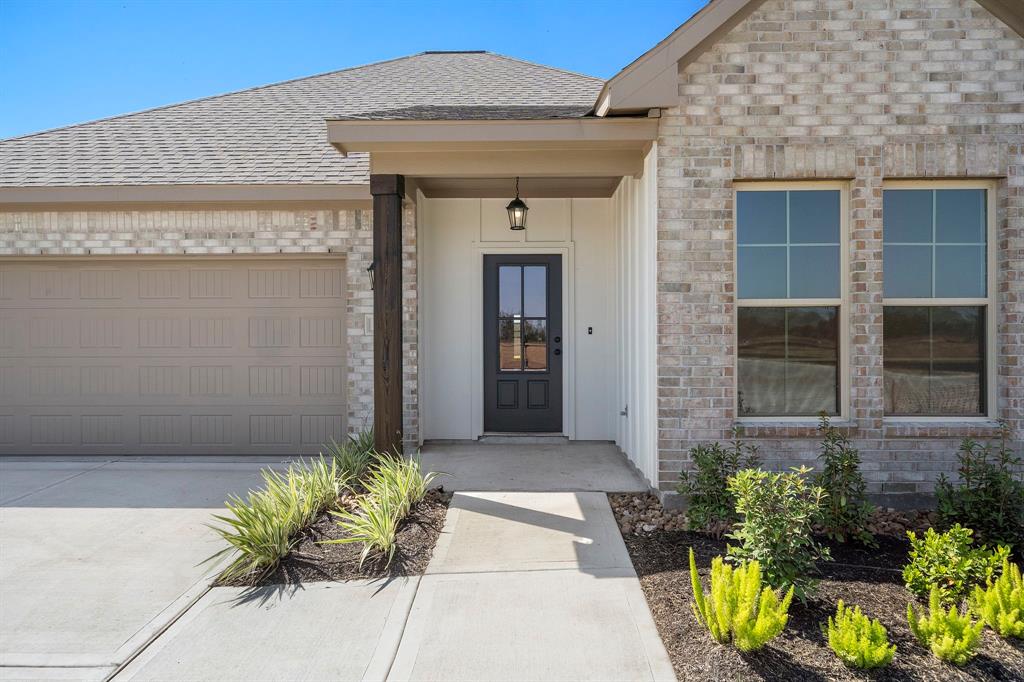 706 Blue Sky Place, Beasley, Texas image 6