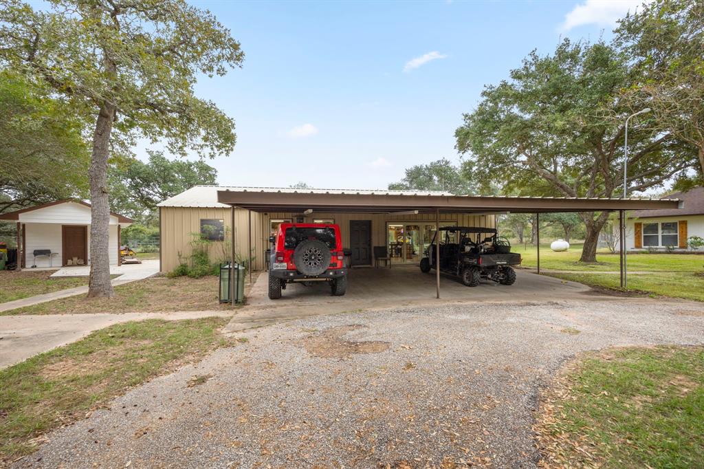 1054 County Road 156 Rd, Columbus, Texas image 17