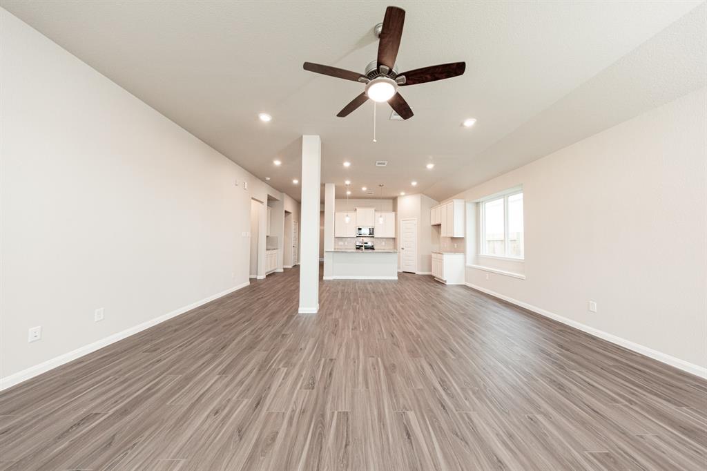 3008 Plains Circle, Brookshire, Texas image 13