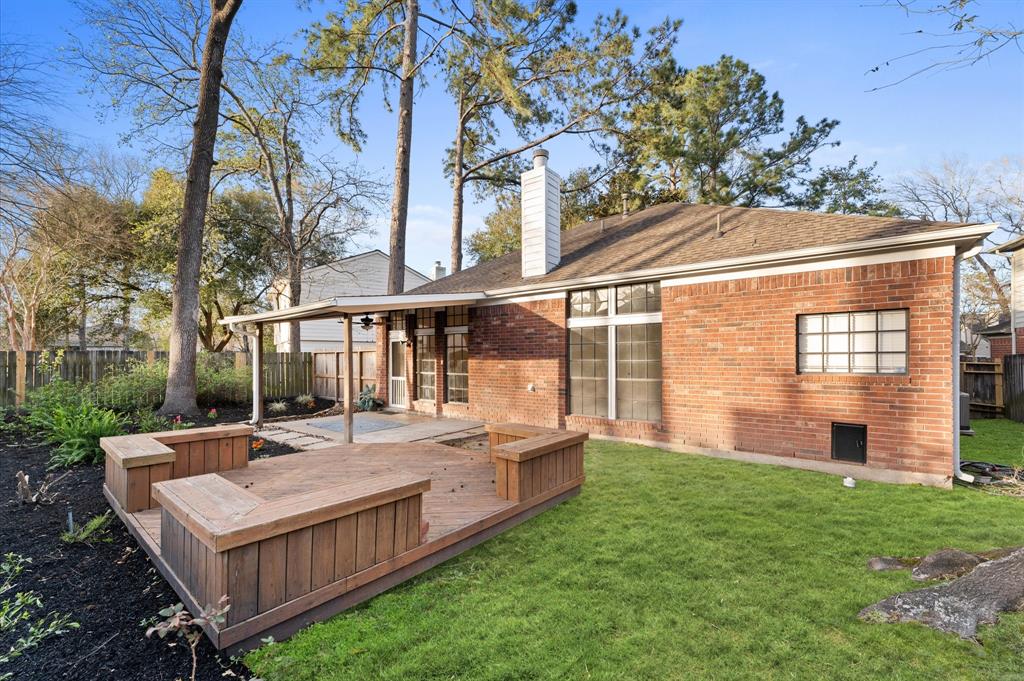 4927 Dobbin Springs Lane, Kingwood, Texas image 14