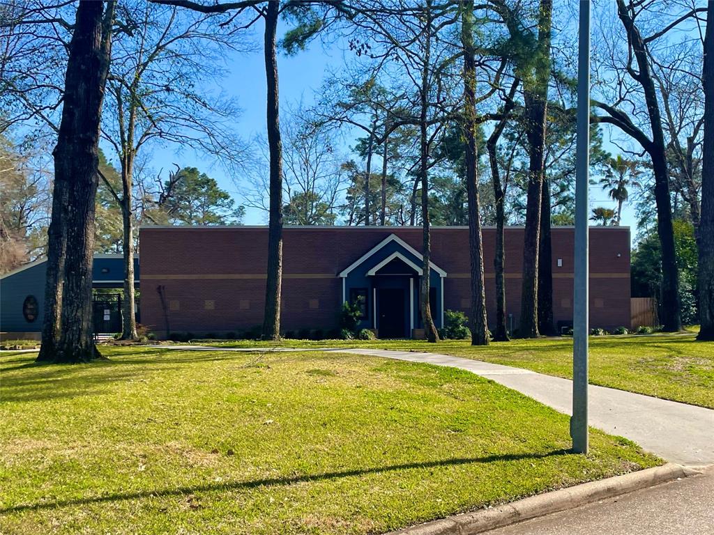 4927 Dobbin Springs Lane, Kingwood, Texas image 17