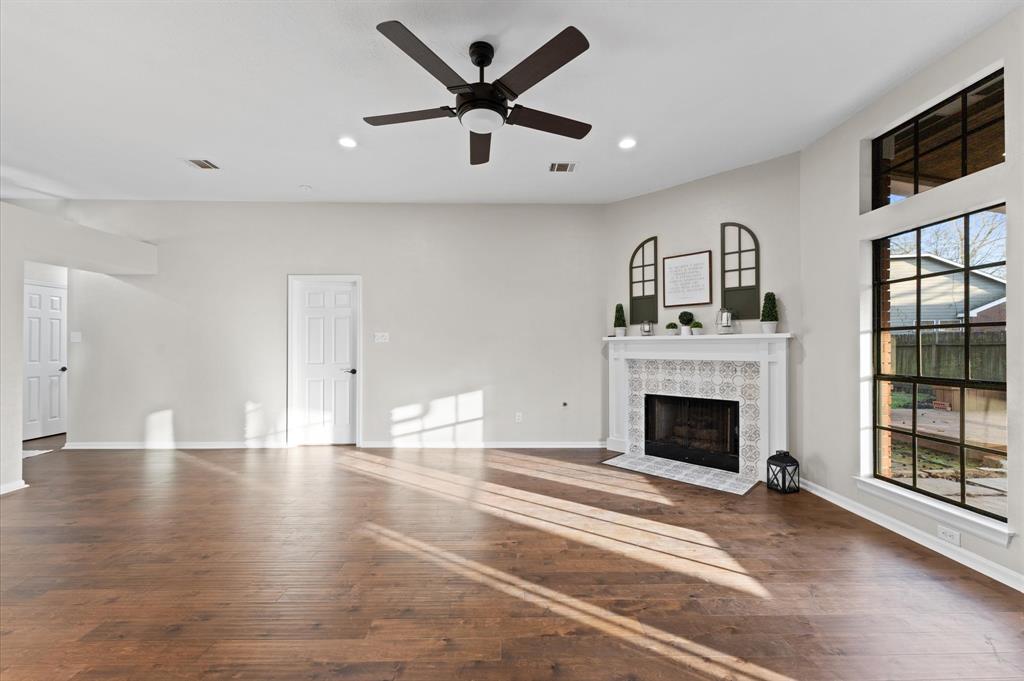 4927 Dobbin Springs Lane, Kingwood, Texas image 5
