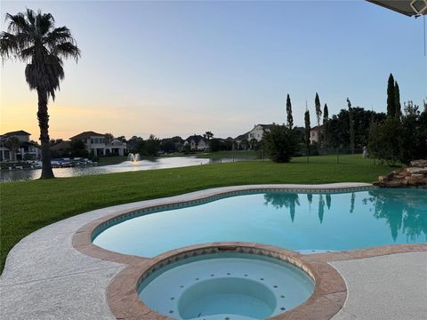 Photo of 1902 Sparrows Ridge Rdg, Katy, TX 77450 (MLS # 18907483)