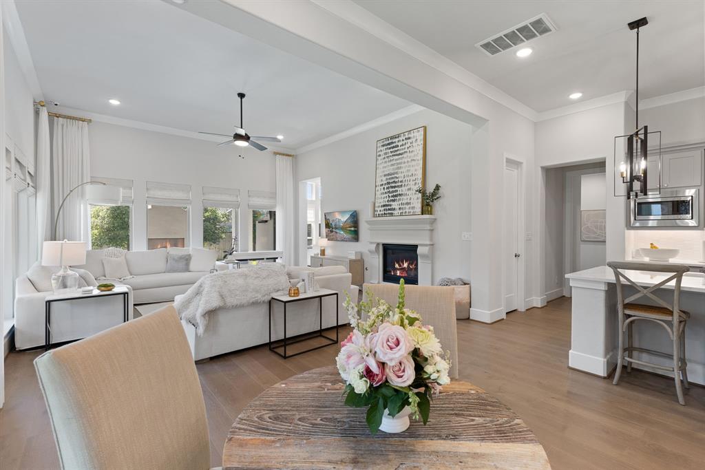 27 Dawning Flower Drive, Tomball, Texas image 17