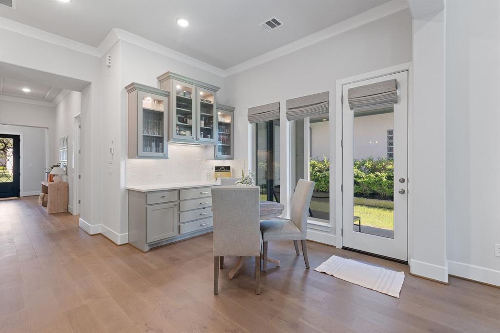 27 Dawning Flower Drive, Tomball, Texas image 16