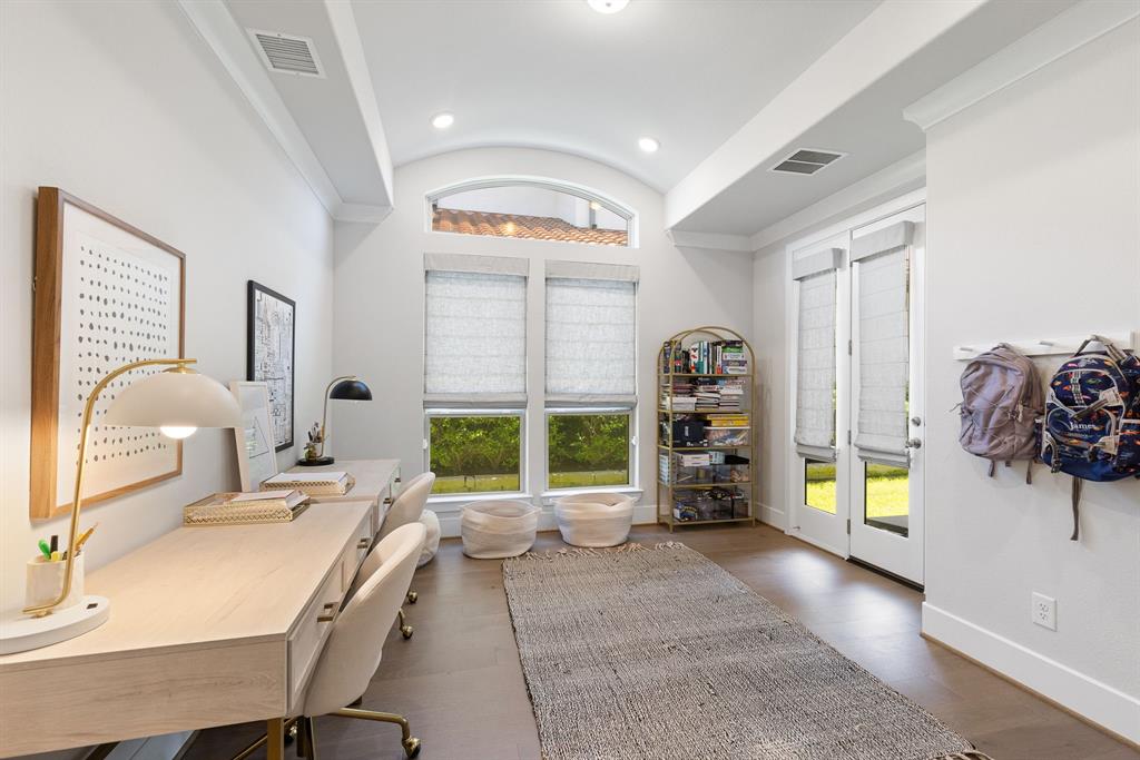 27 Dawning Flower Drive, Tomball, Texas image 11