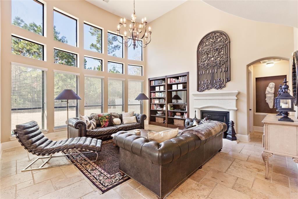 87 S Almondell Circle, The Woodlands, Texas image 19