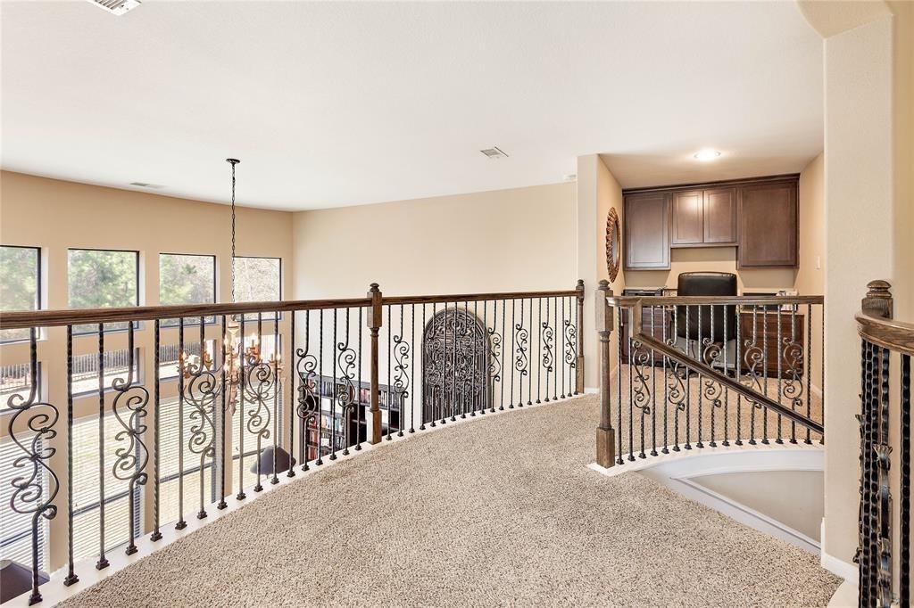 87 S Almondell Circle, The Woodlands, Texas image 20