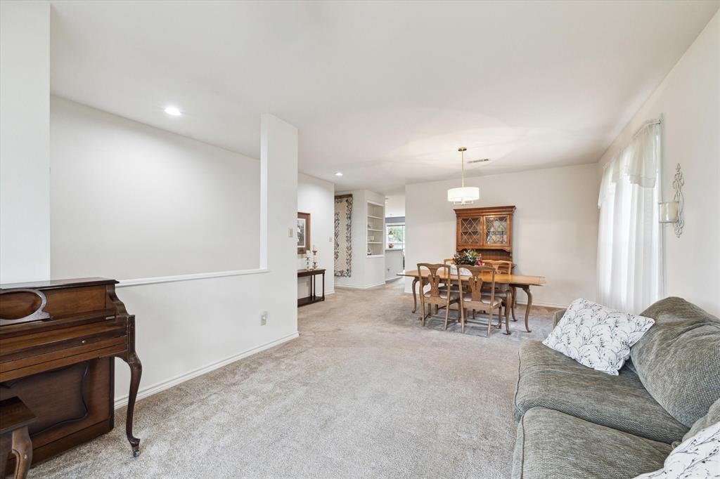 510 Kingston Court, Deer Park, Texas image 6