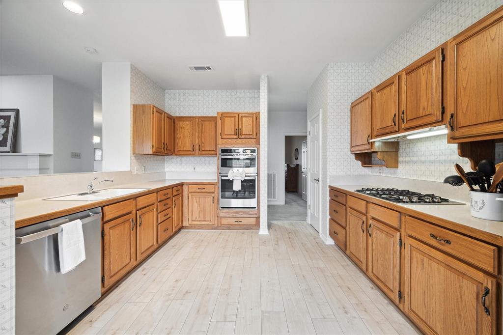 510 Kingston Court, Deer Park, Texas image 15