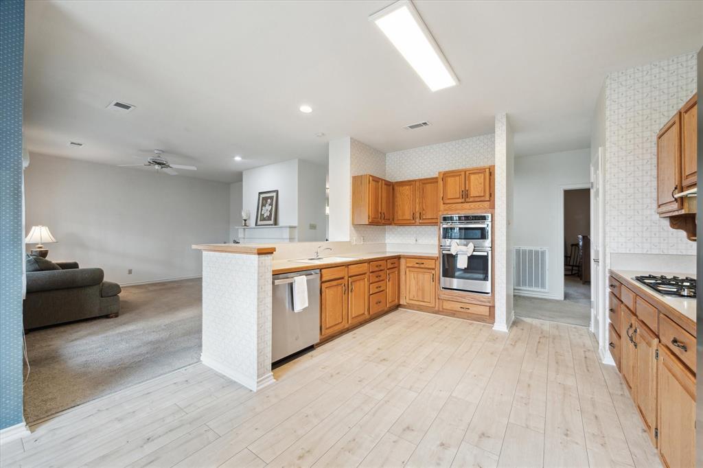 510 Kingston Court, Deer Park, Texas image 14