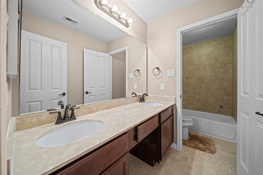 1510 Nacogdoches Valley Drive, League City, Texas image 18
