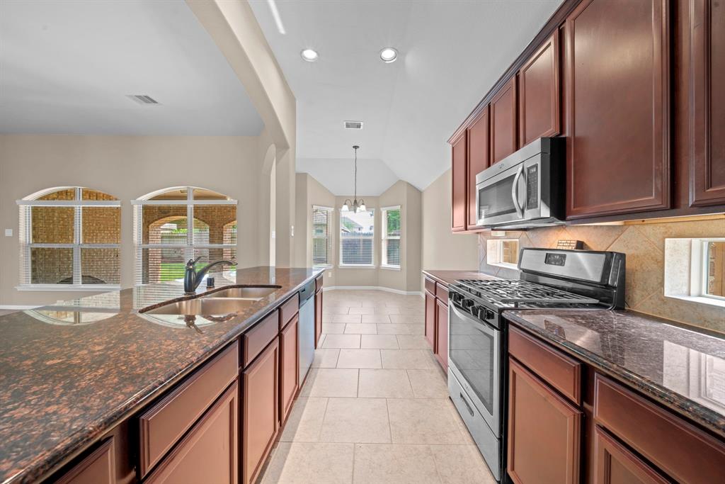 1510 Nacogdoches Valley Drive, League City, Texas image 7