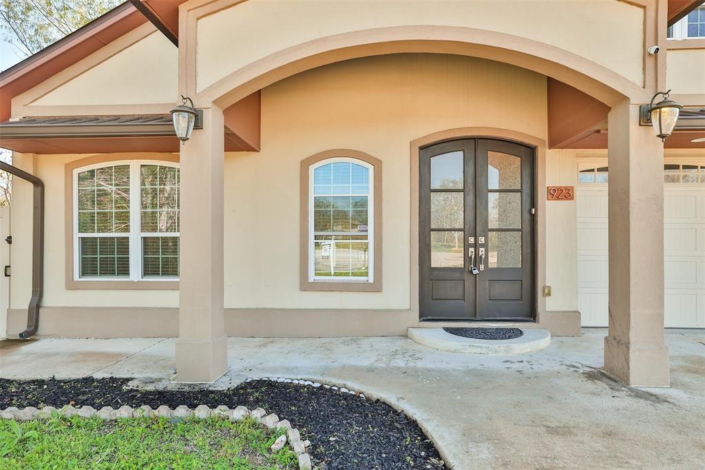 923 Pine Meadow Drive