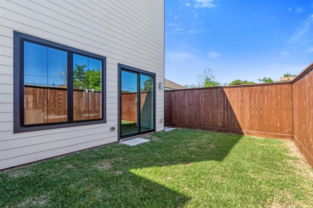 111 E 32nd Street #A, Houston, Texas image 30