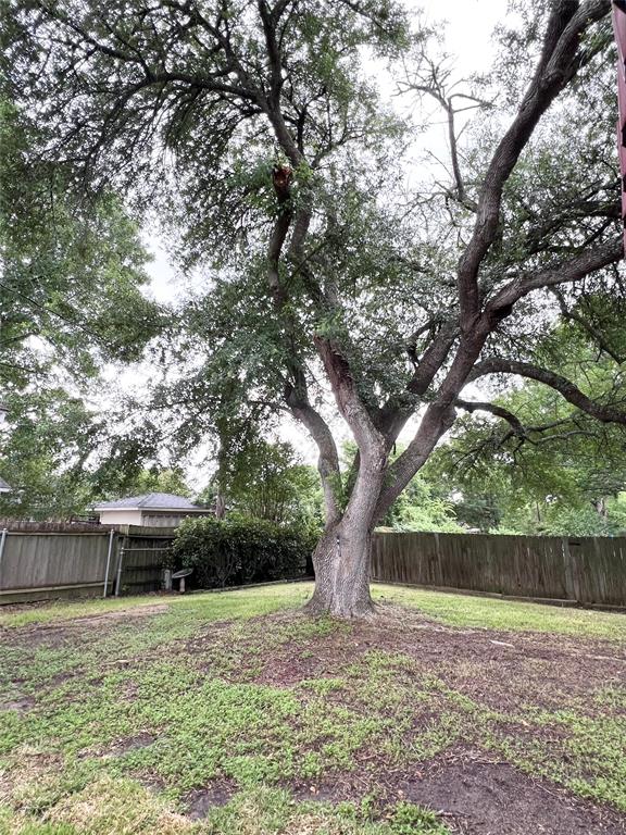 1600 Leslie D Lane, Brenham, Texas image 30
