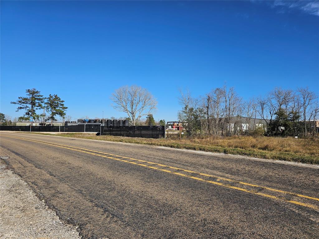 Fm 1724, Anahuac, Texas image 9