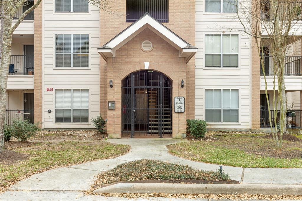 8051 Bay Branch Drive #324, The Woodlands, Texas image 23