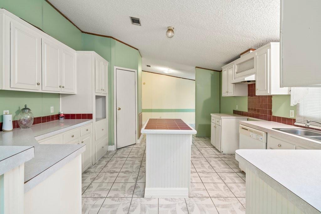 16607 E Crosby Street, Crosby, Texas image 2