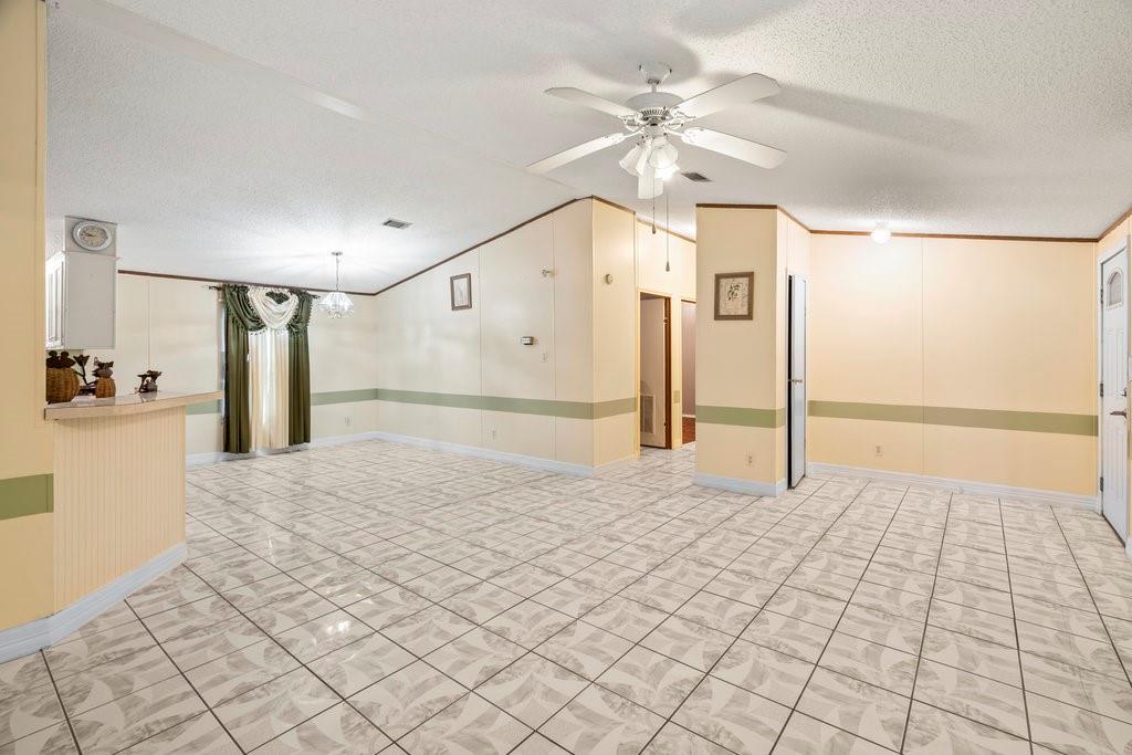 16607 E Crosby Street, Crosby, Texas image 8