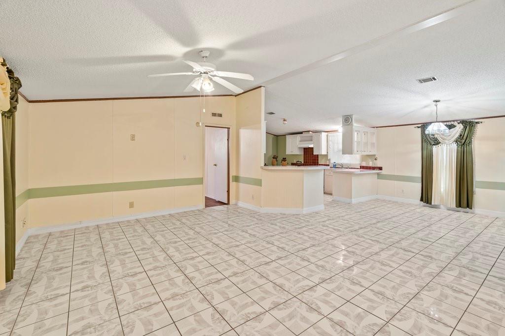 16607 E Crosby Street, Crosby, Texas image 7
