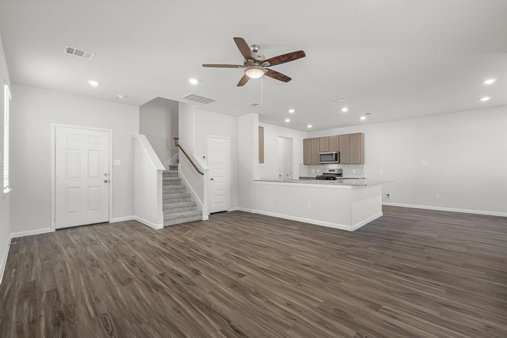 13613 Goldeye Drive, Conroe, Texas image 7