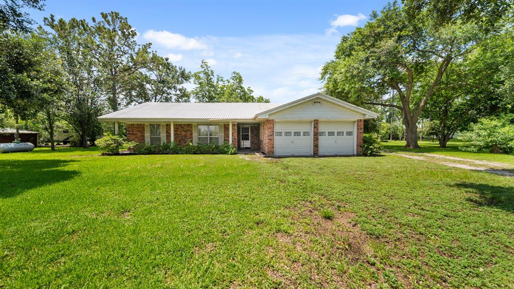 8114 Mchard Road, Pearland, Texas image 1