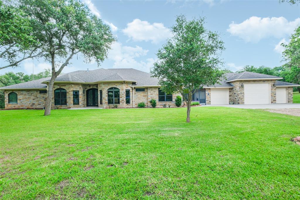 1114 Starridge Drive, Weimar, Texas image 1