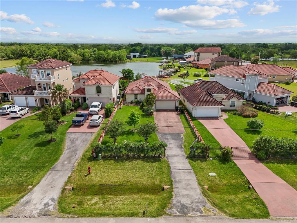 2763 Broadway Street Street, San Leon, Texas image 4