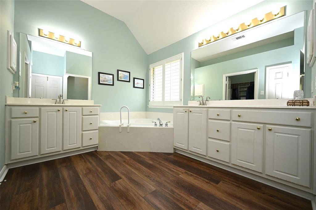 38 S Linton Ridge Circle, The Woodlands, Texas image 26