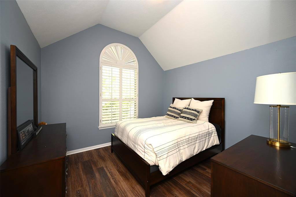 38 S Linton Ridge Circle, The Woodlands, Texas image 30