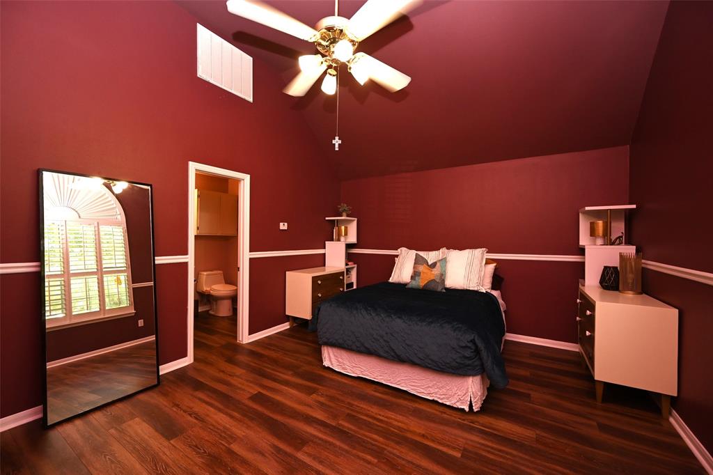 38 S Linton Ridge Circle, The Woodlands, Texas image 33