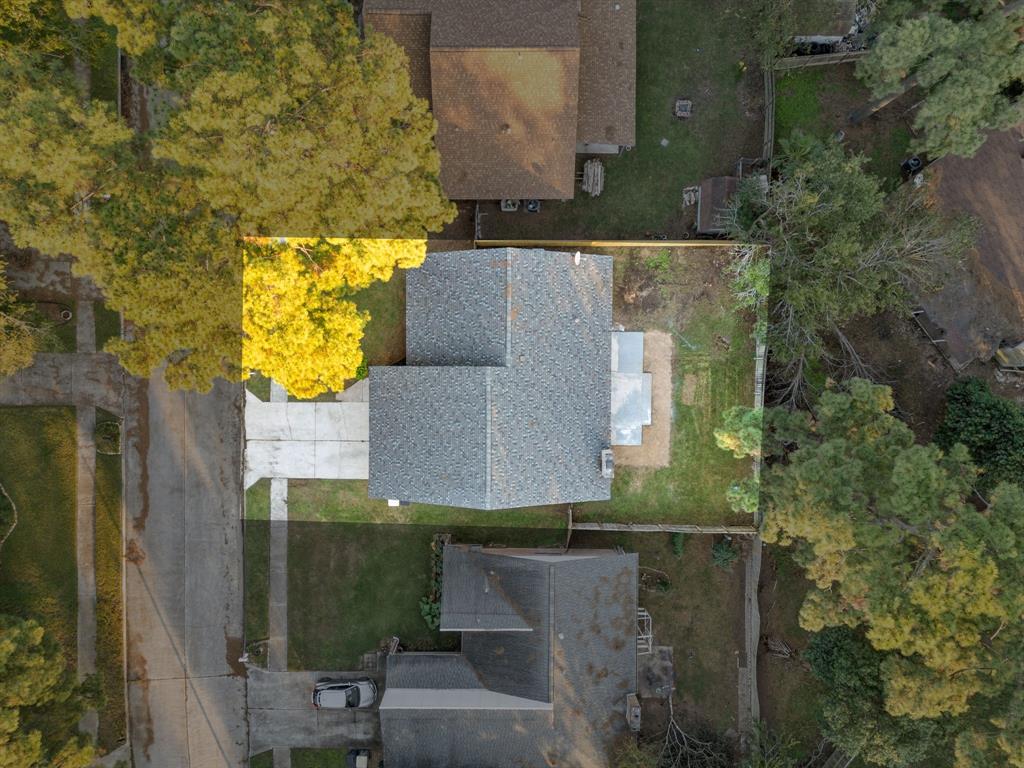 5302 Sweetwind Lane, Spring, Texas image 2
