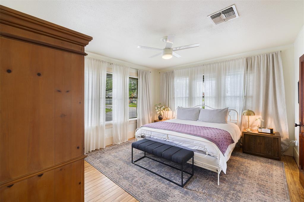 261 N Water Street, La Grange, Texas image 12