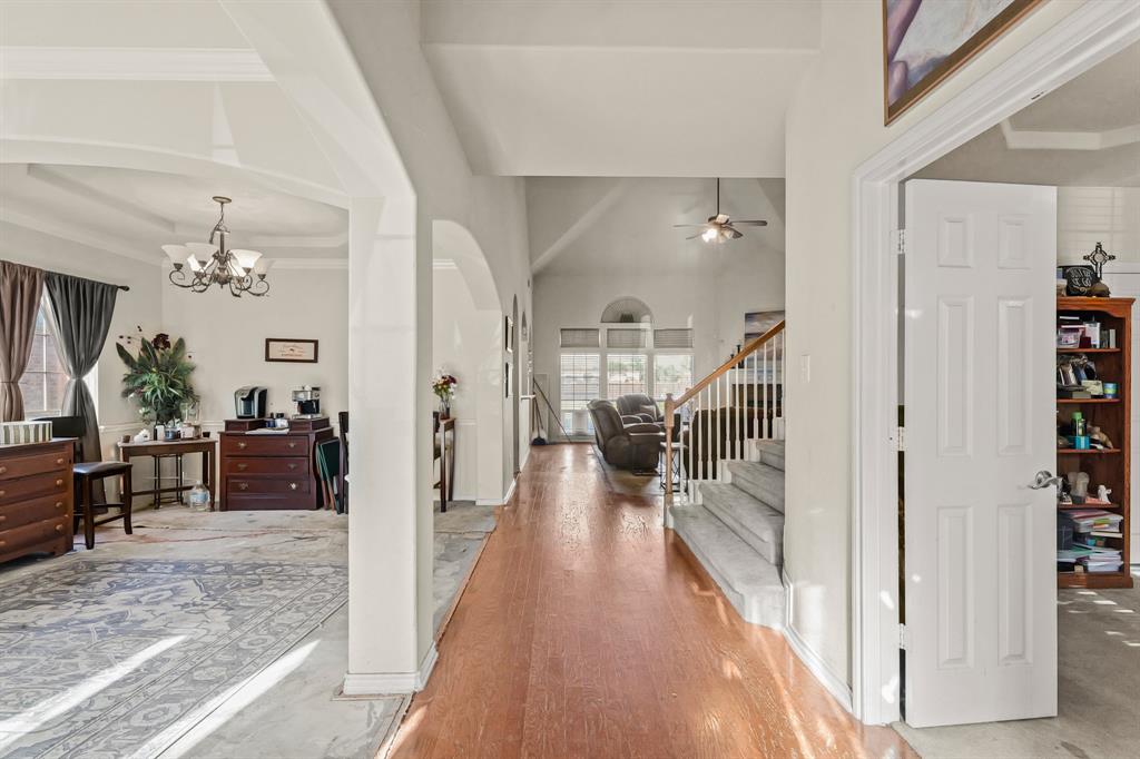 10134 Pine Flats Drive, Houston, Texas image 2