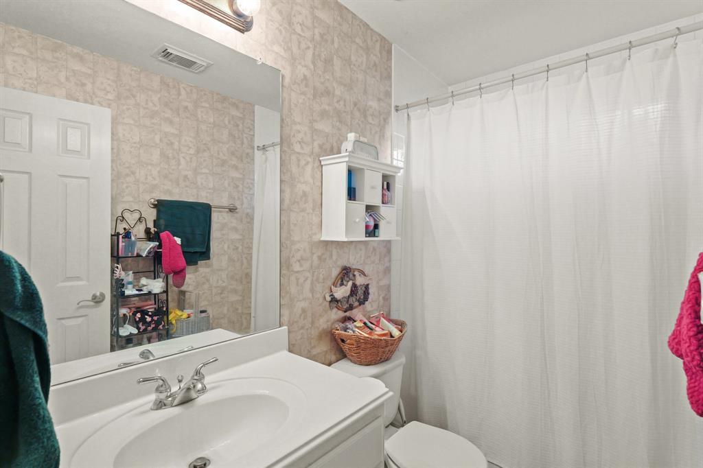 10134 Pine Flats Drive, Houston, Texas image 32