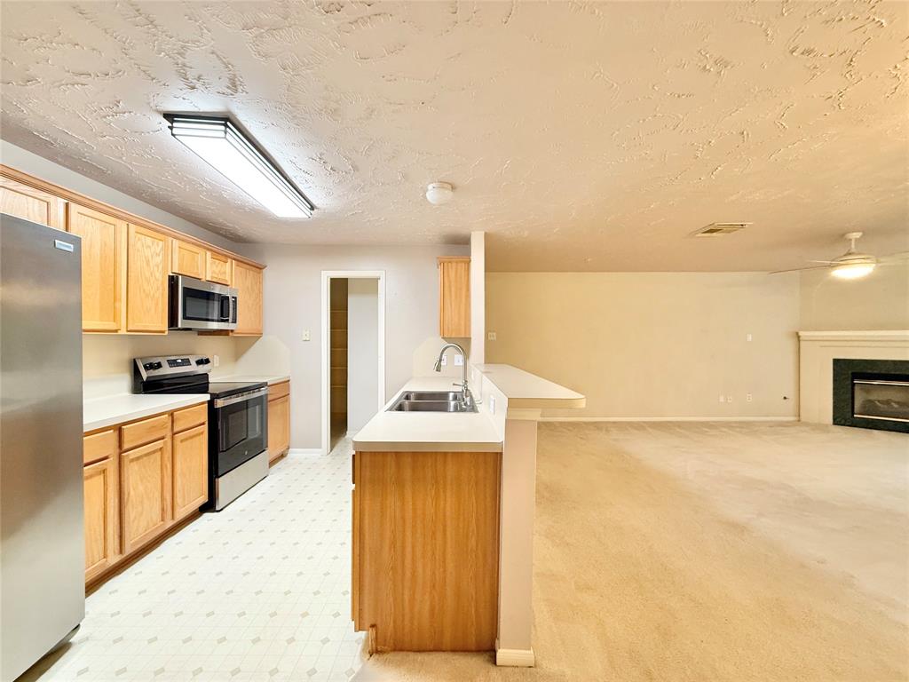 8051 Bay Branch Drive #424, The Woodlands, Texas image 8