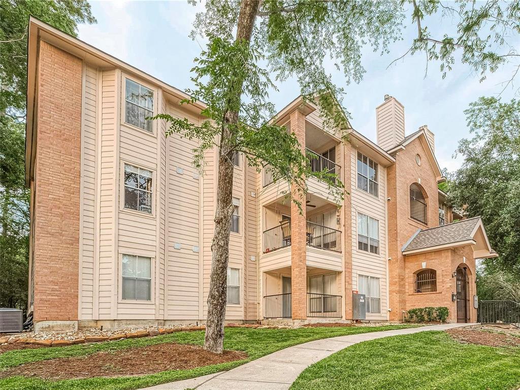8051 Bay Branch Drive 424
