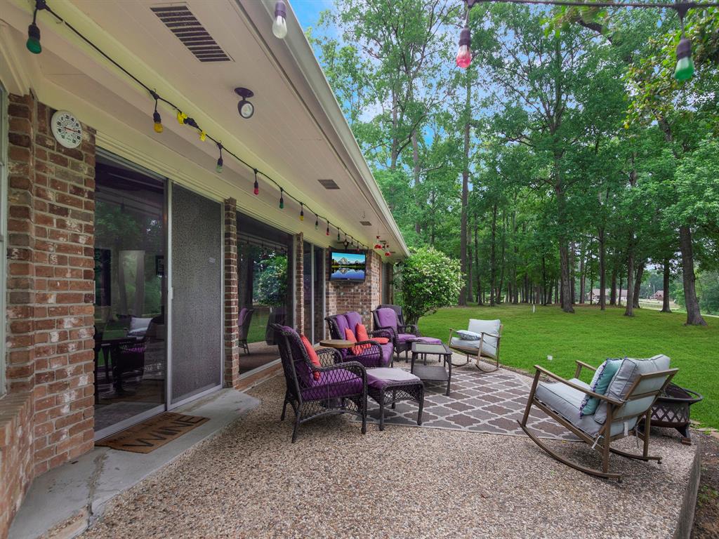 39 Blush Hill Drive, Conroe, Texas image 12