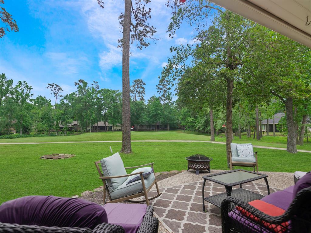 39 Blush Hill Drive, Conroe, Texas image 14