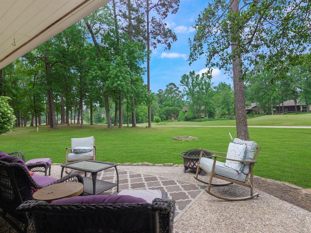 39 Blush Hill Drive, Conroe, Texas image 13