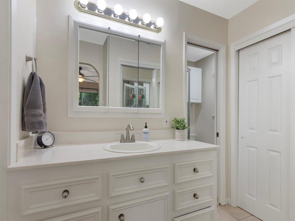 39 Blush Hill Drive, Conroe, Texas image 33