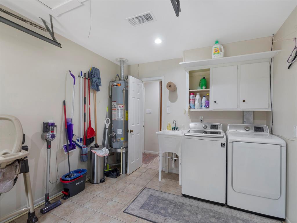39 Blush Hill Drive, Conroe, Texas image 31