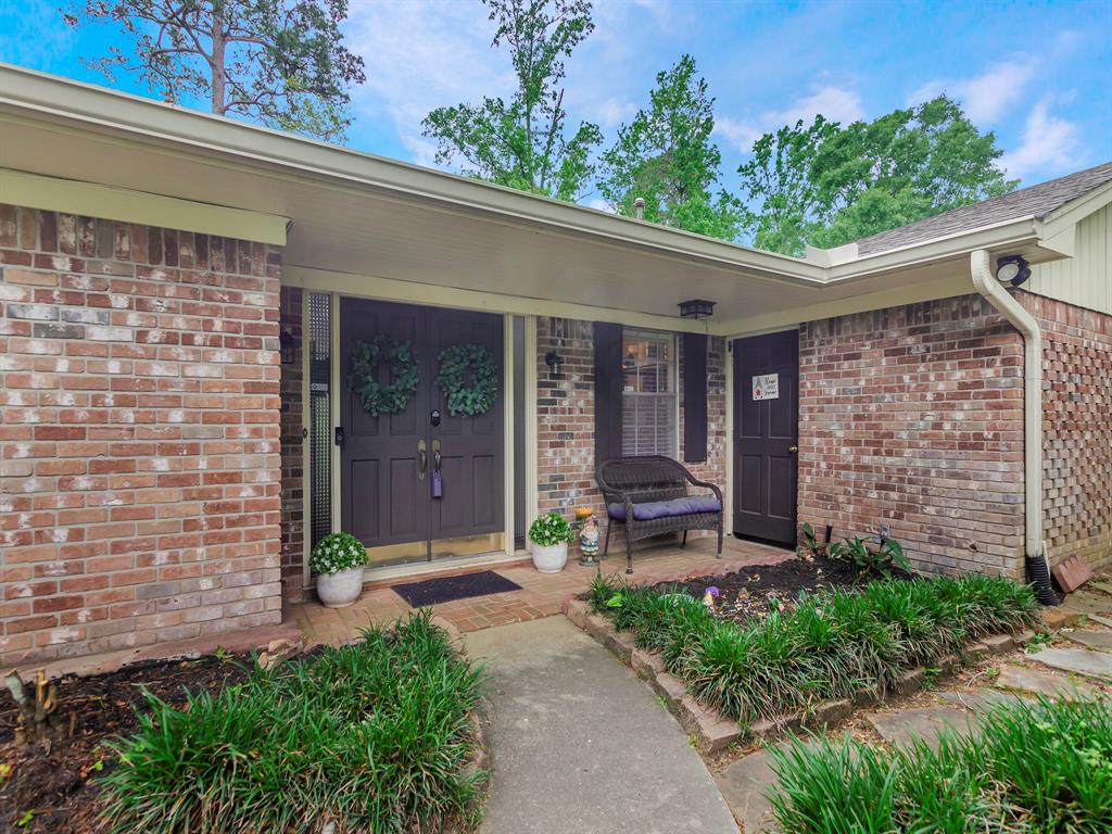 39 Blush Hill Drive, Conroe, Texas image 4